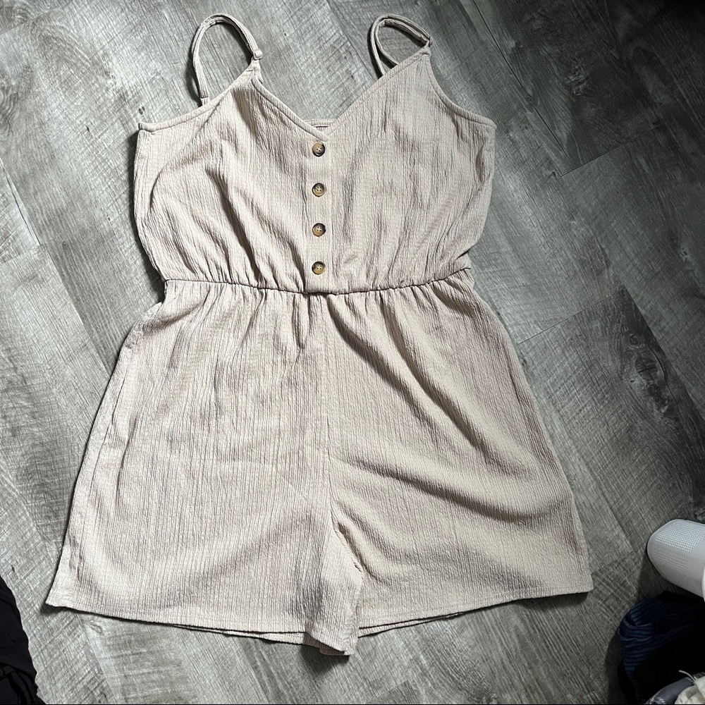 h&m cream colored romper